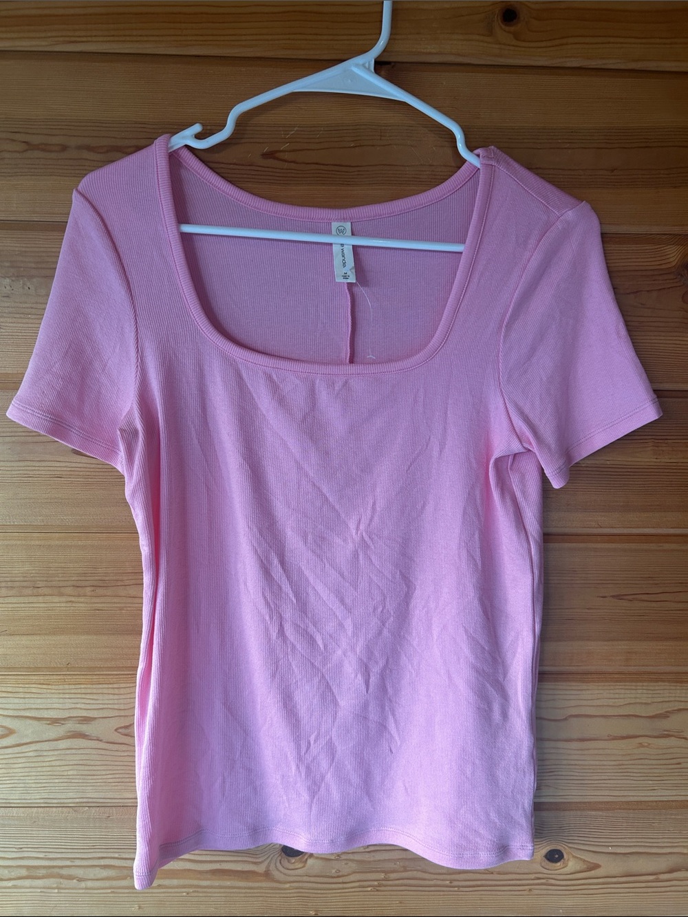 Classic Scoop Neck Short Sleeve Tee in Soft Pink